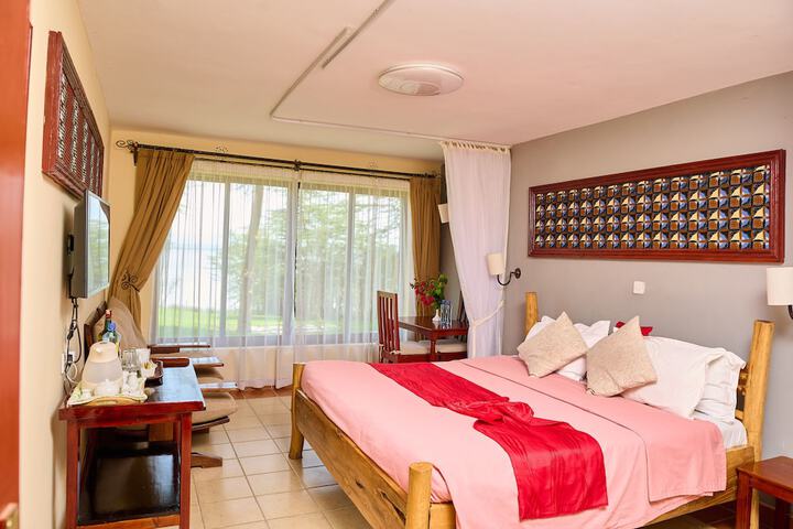 Room 4 of 36