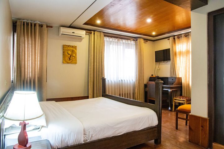 Room 5 of 29