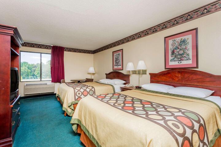 1 Queen Bed Mobility Accessible (8 of 14)