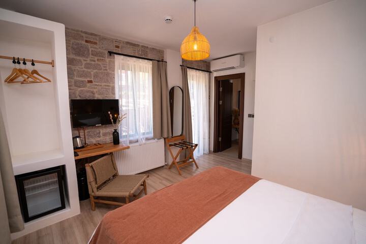 Room 25 of 73