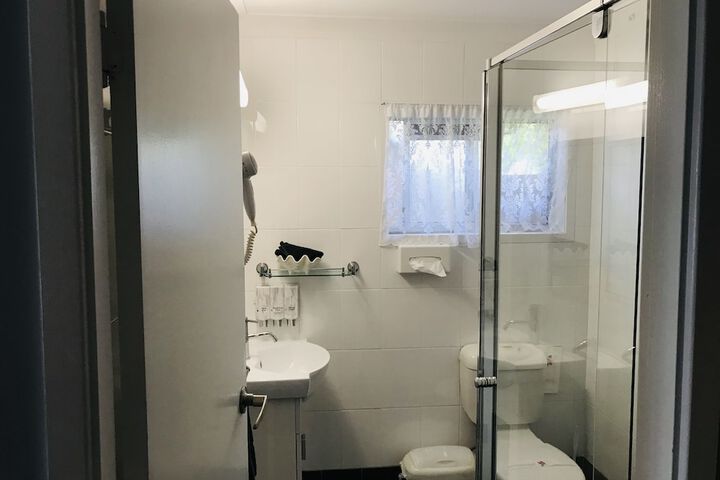Room 129 of 152