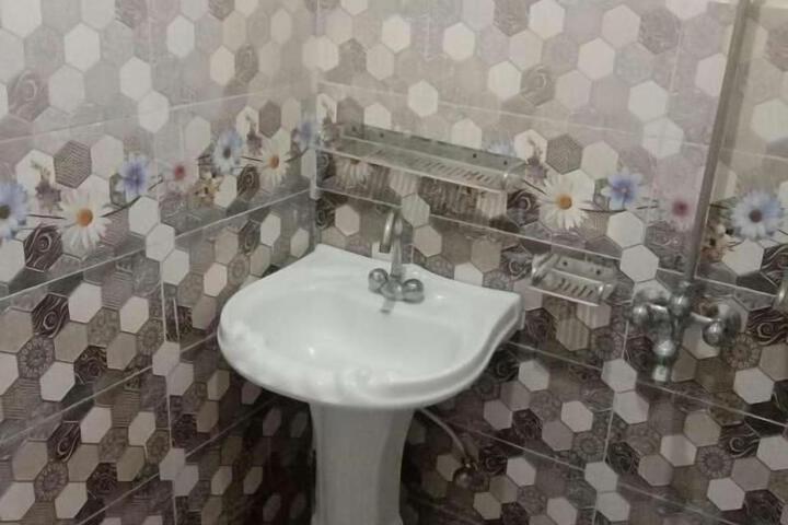 Room 2 of 51