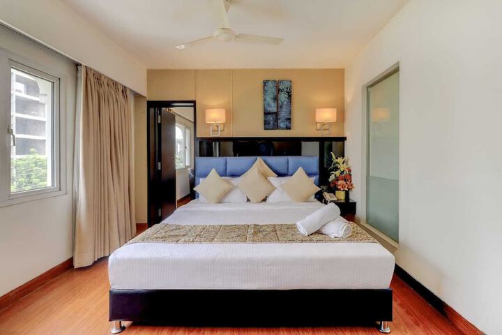 Room 48 of 80