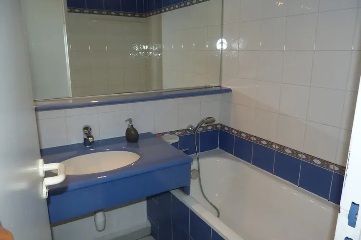 Room 8 of 23