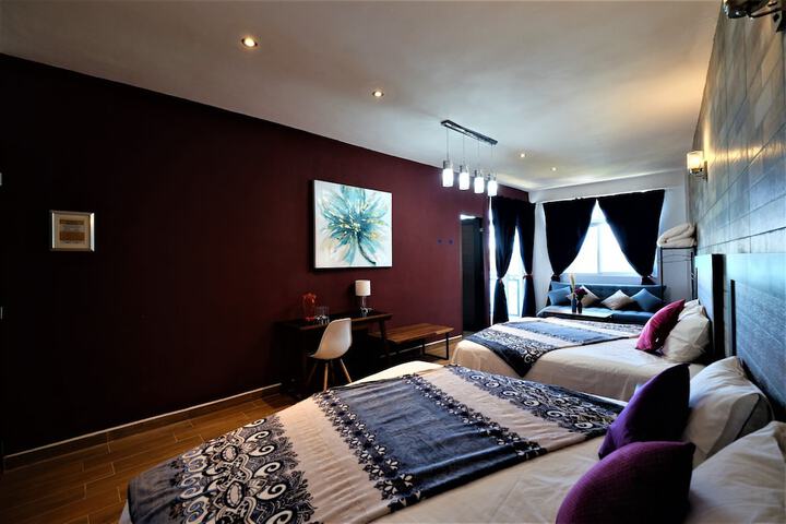 Room 32 of 34