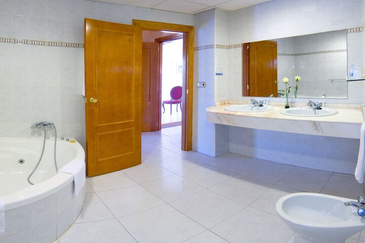 Bathroom Interior Photo