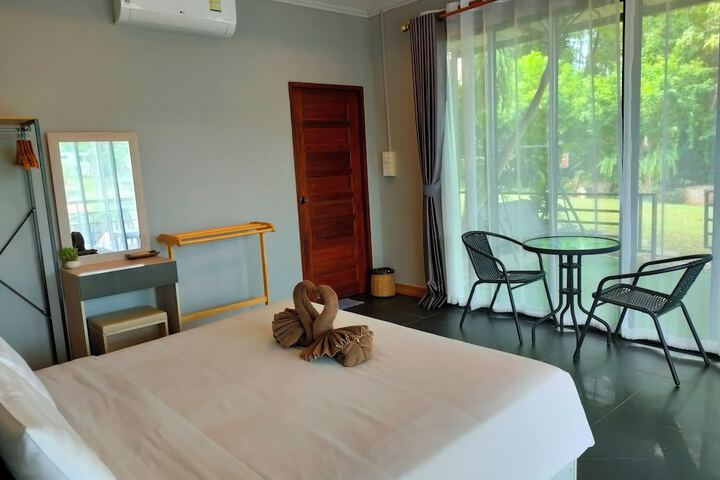 Room 10 of 62