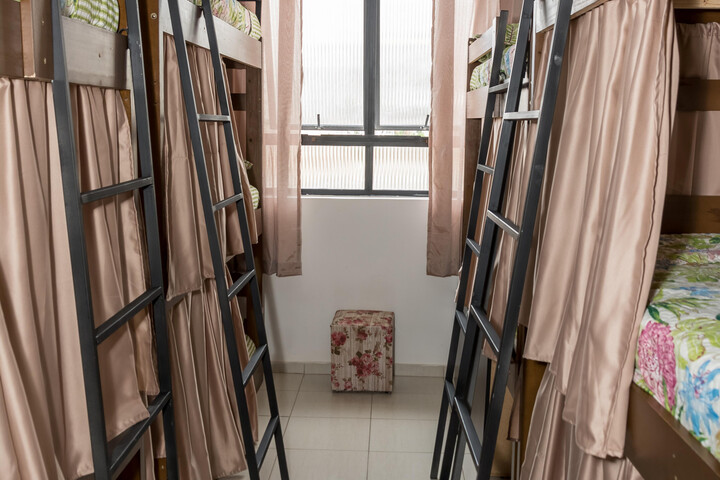 Room 3 of 28