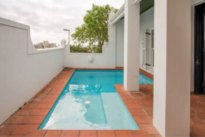 Pool 9 of 10