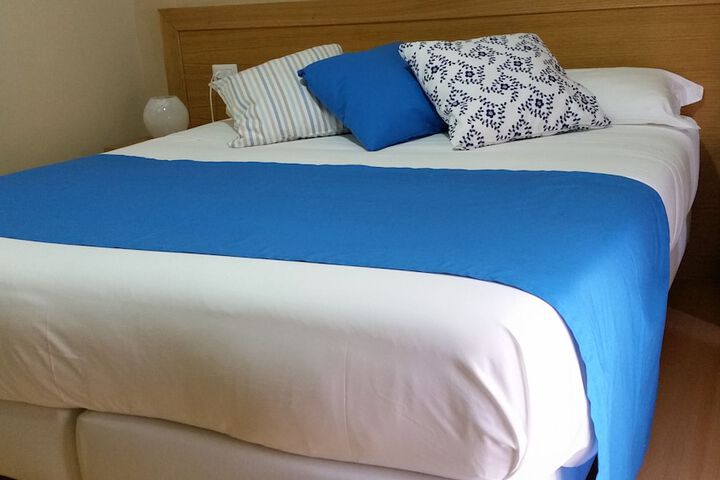 Room 5 of 38