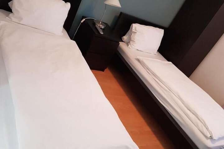 Room 2 of 8