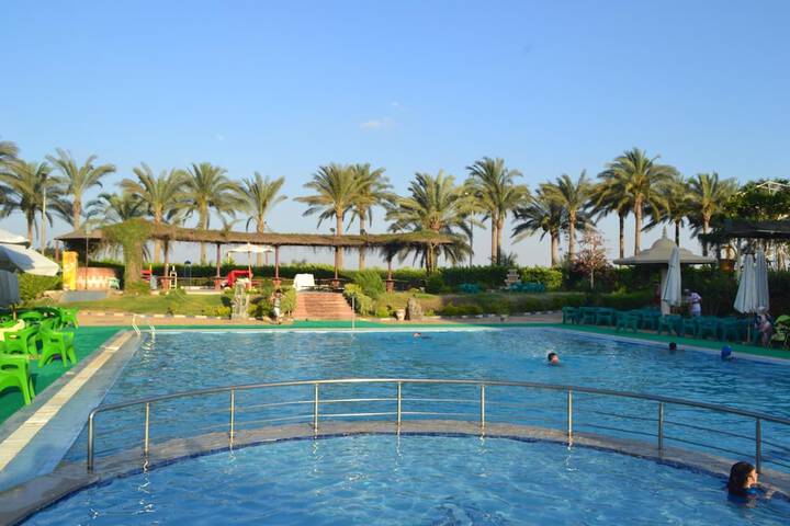 Pool 40 of 69