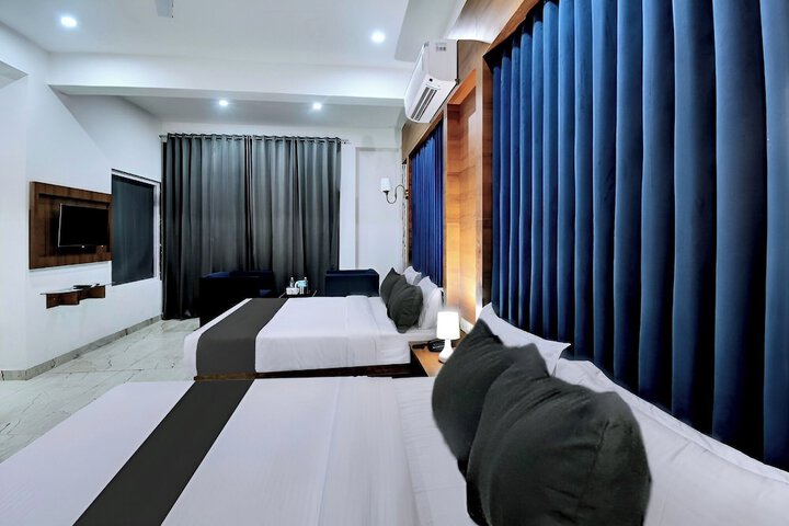 Room 9 of 24