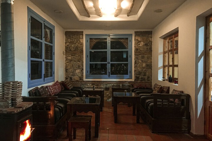 Room 29 of 74