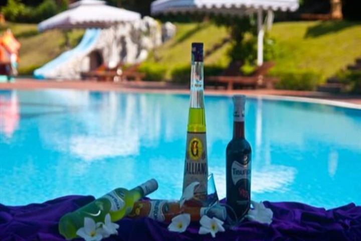 Pool 33 of 38