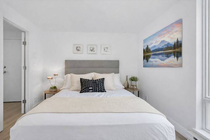 Room 2 of 20
