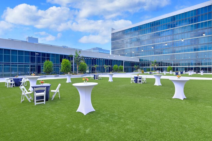 Meeting facility