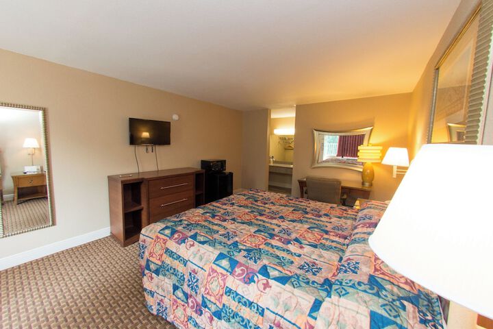 Room 3 of 12