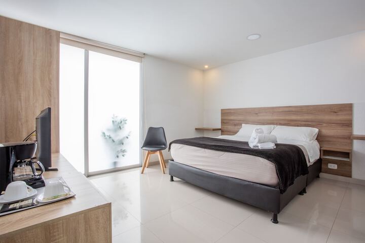Room 13 of 20
