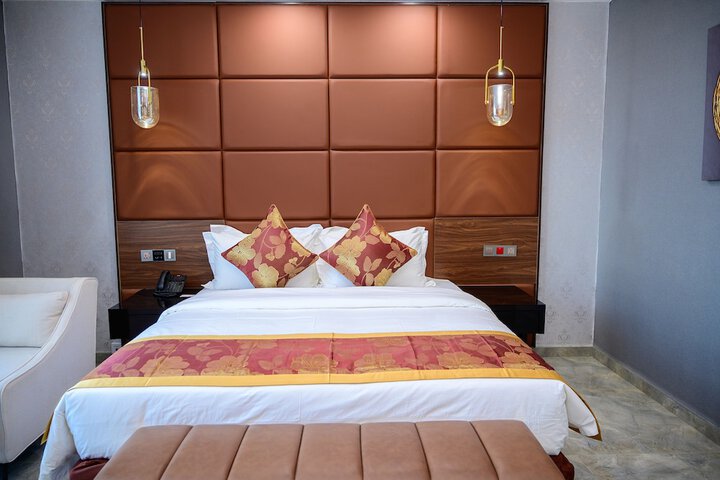 Room 21 of 166