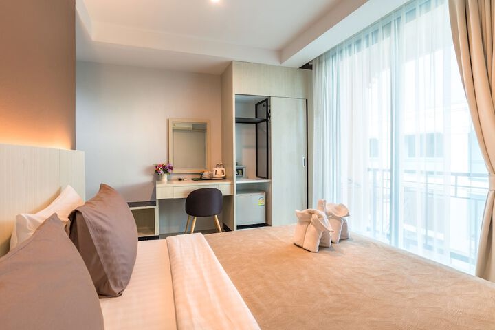 Room 10 of 43