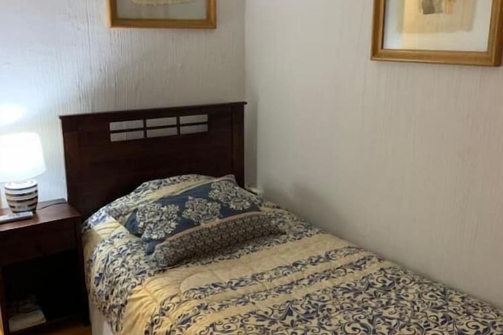 Room 33 of 95