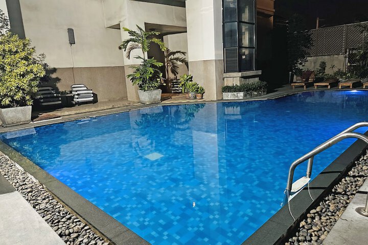 Pool 42 of 68