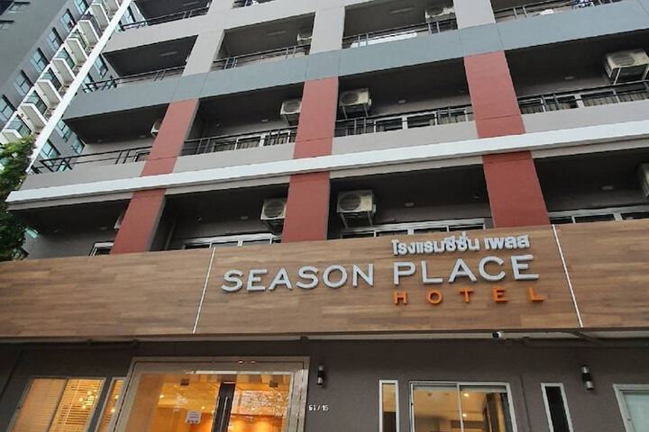 Season Place Hotel