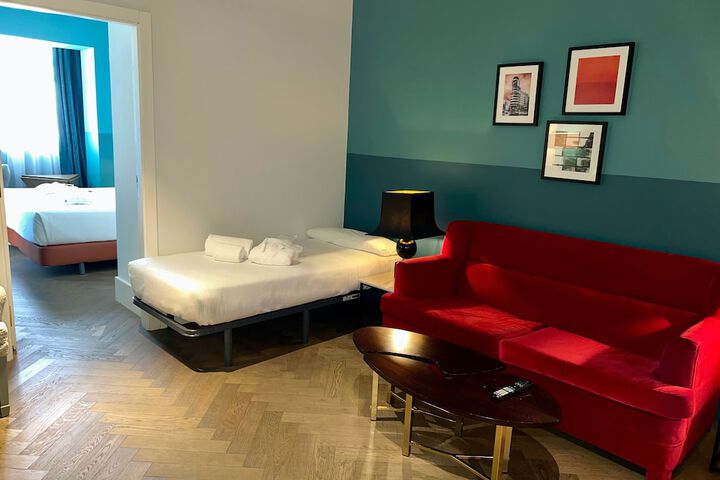 Room 17 of 78