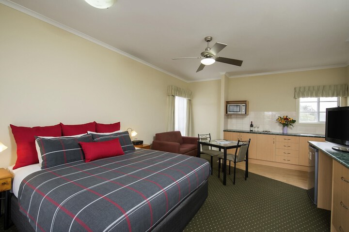 Room 18 of 73