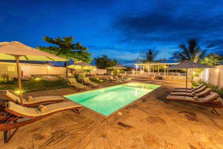 Pool 16 of 24
