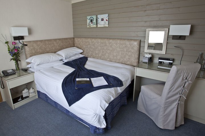 Room 5 of 53