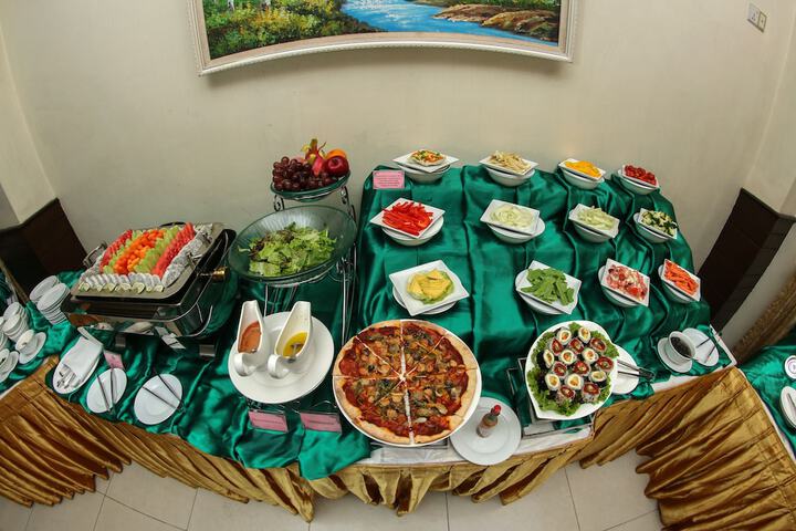 Dining 50 of 69