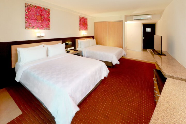 Room 19 of 155