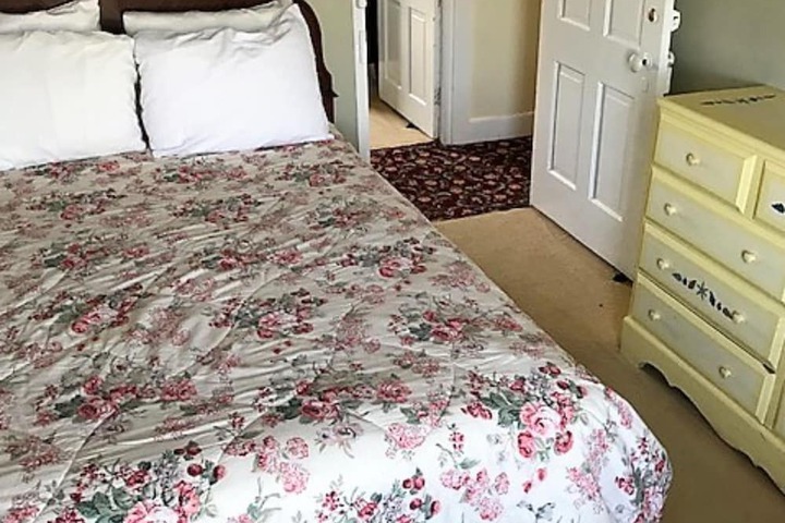 Room 10 of 23