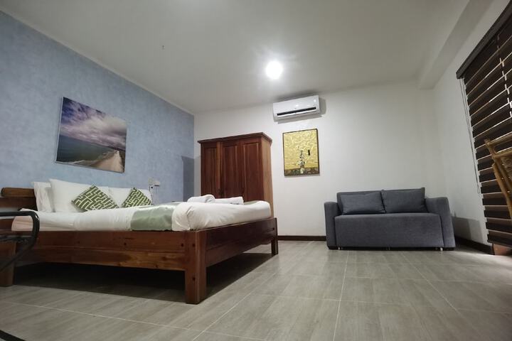 Room 18 of 72