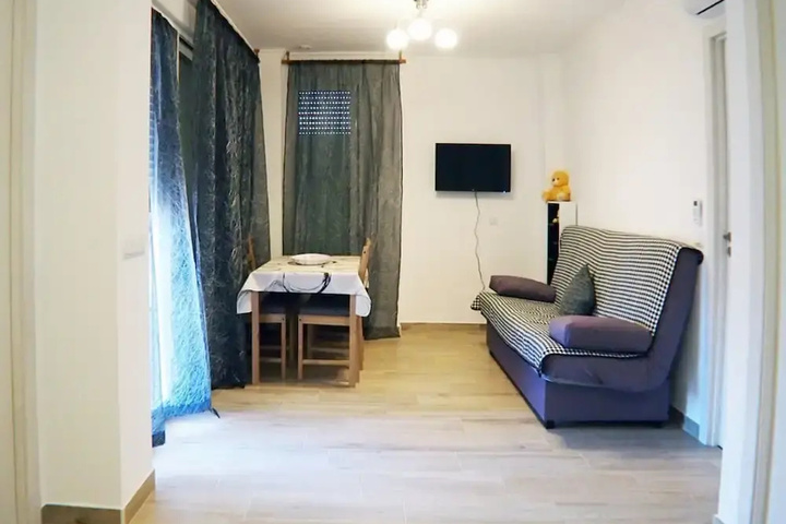 Room 3 of 14