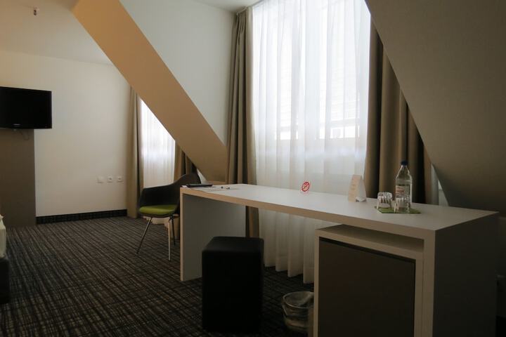 Room 31 of 125