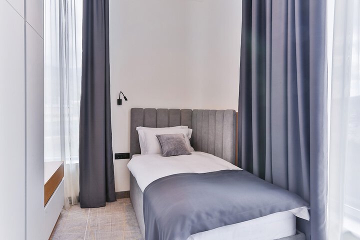 Room 13 of 70