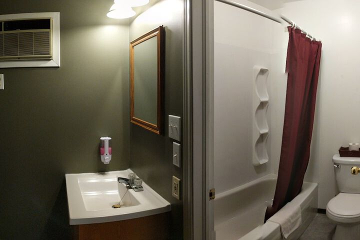 Room 31 of 40