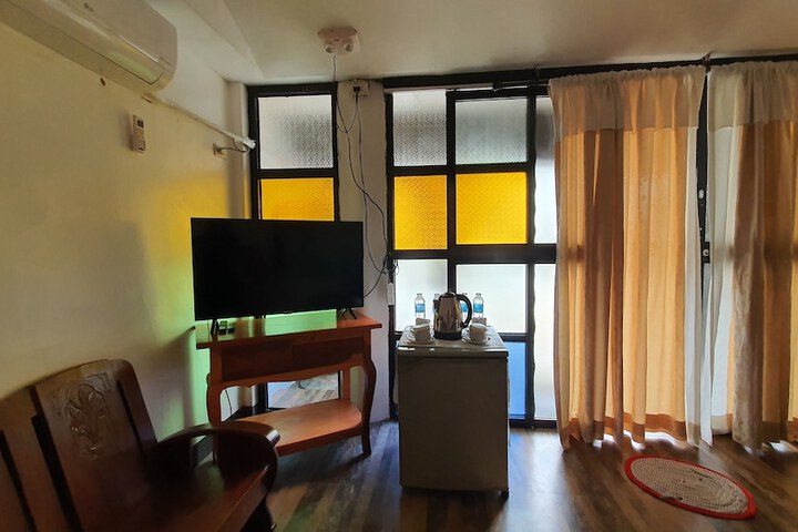 Room 87 of 141