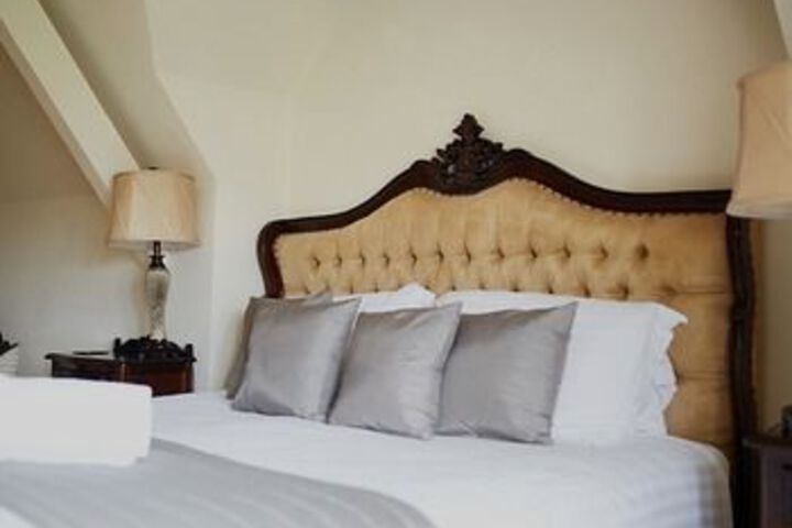 Room 10 of 44