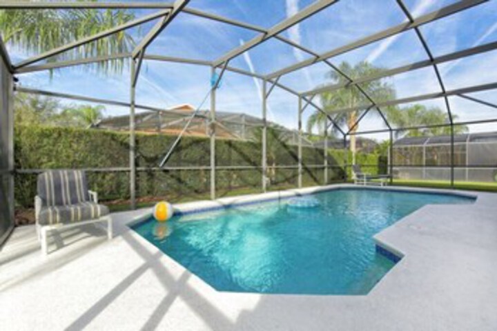 Pool 13 of 22