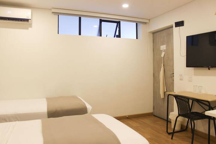 Room 16 of 62
