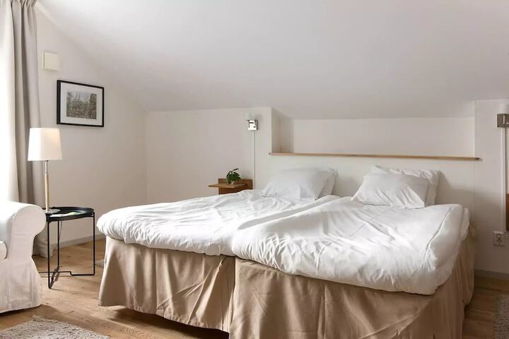 Room 12 of 45