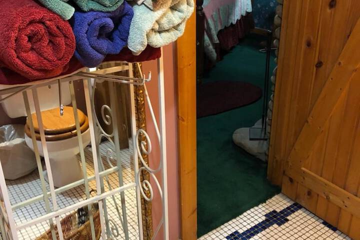 Room 12 of 40