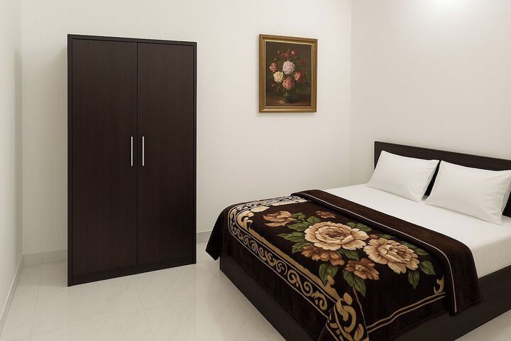 Room 6 of 14