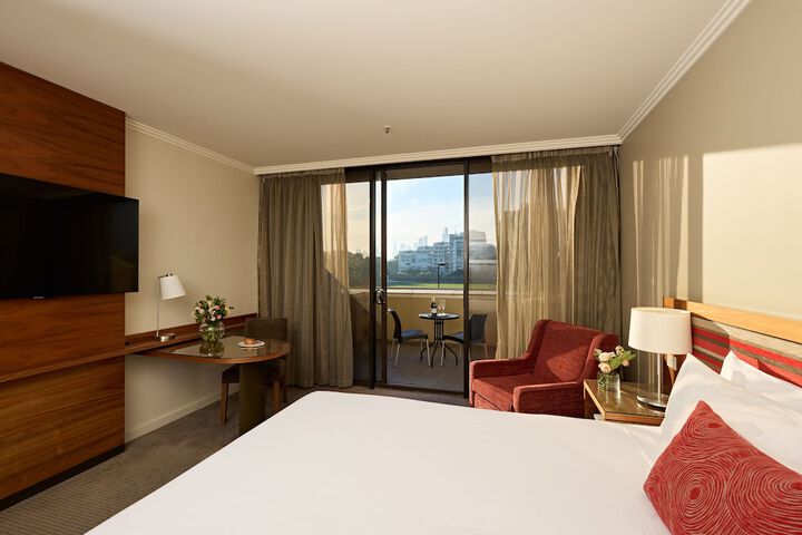 Room 25 of 74