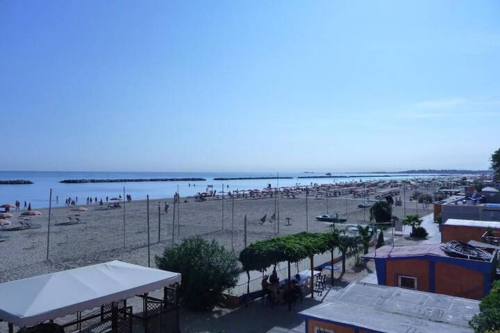 Beach 21 of 27