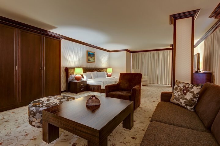 Room 44 of 85